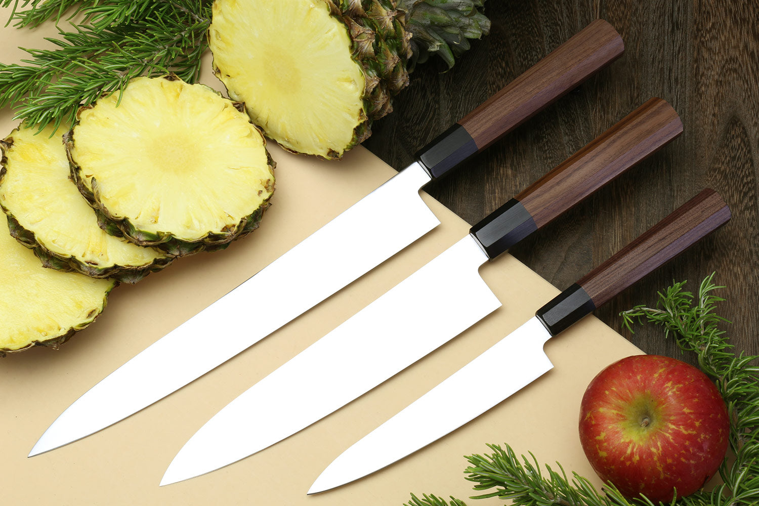 Material, Knife Trio, Carbon Stainless Steel Japanese Chef's Knife for  Chopping and Cutting, Razor-Sharp Strong Blade, Cool Neutral